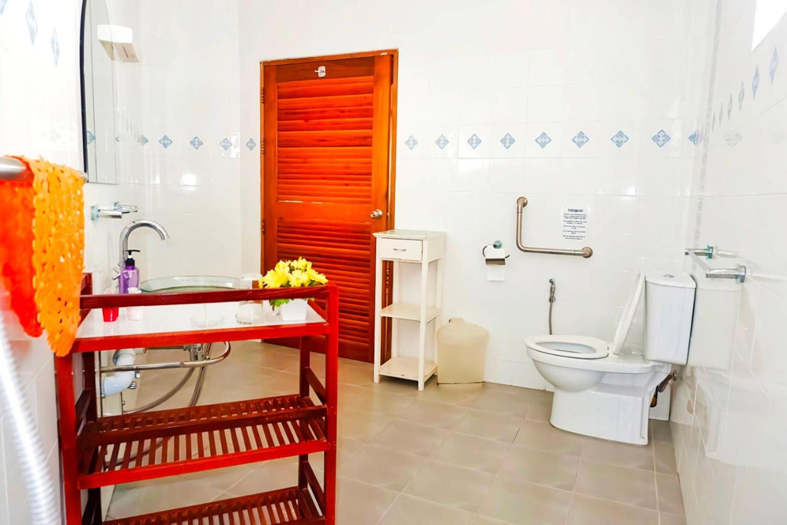 Kingsacre Hotel Nai Yang Ngoại thất bức ảnh