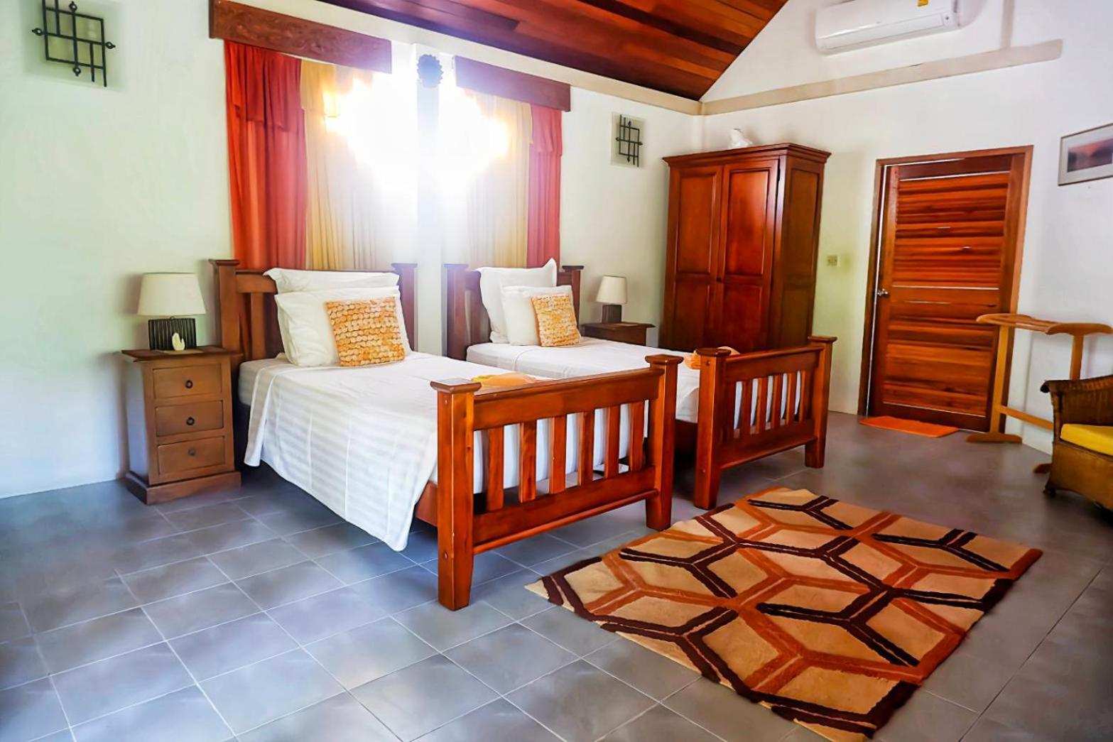 Kingsacre Hotel Nai Yang Ngoại thất bức ảnh