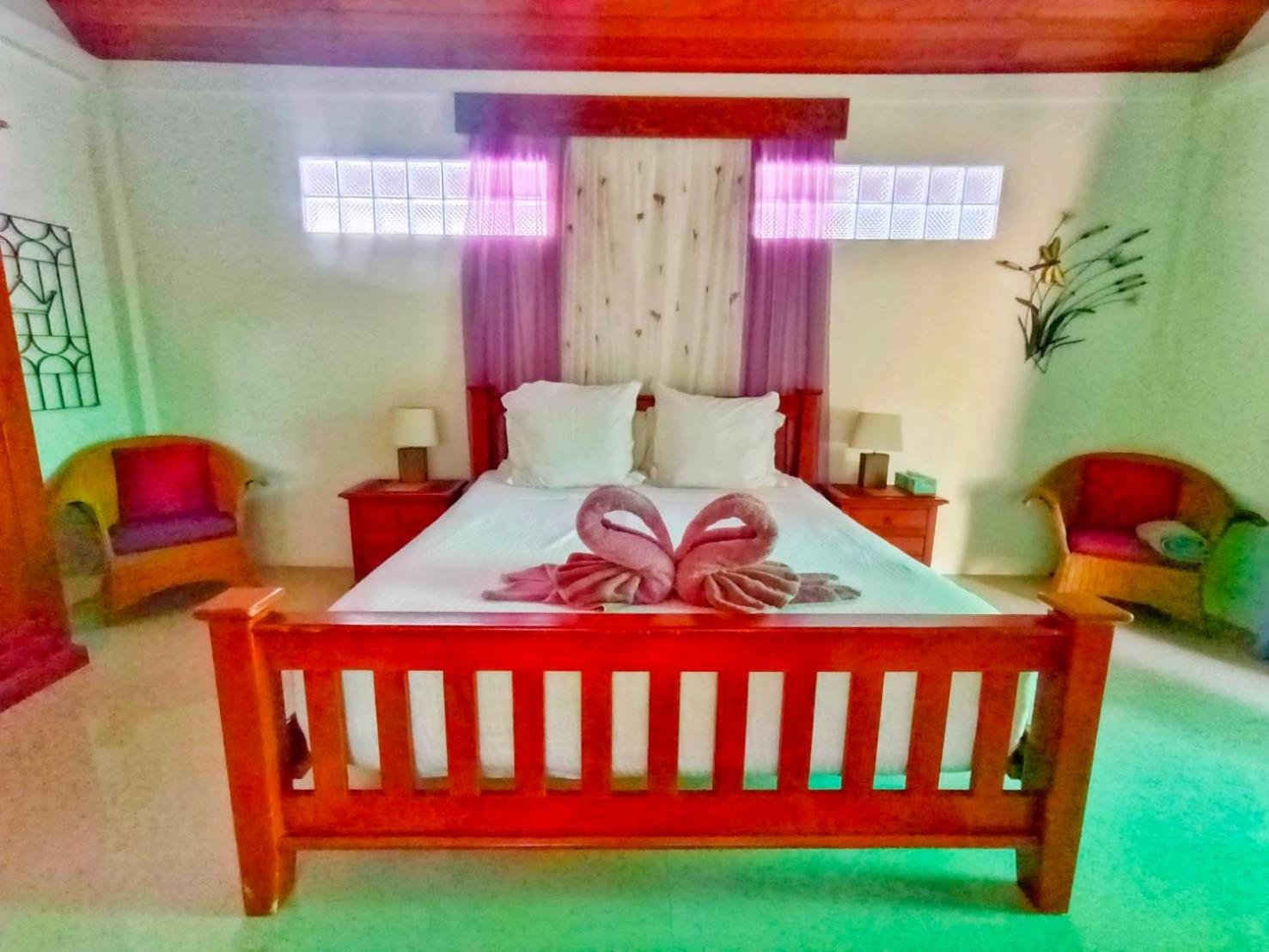Kingsacre Hotel Nai Yang Ngoại thất bức ảnh