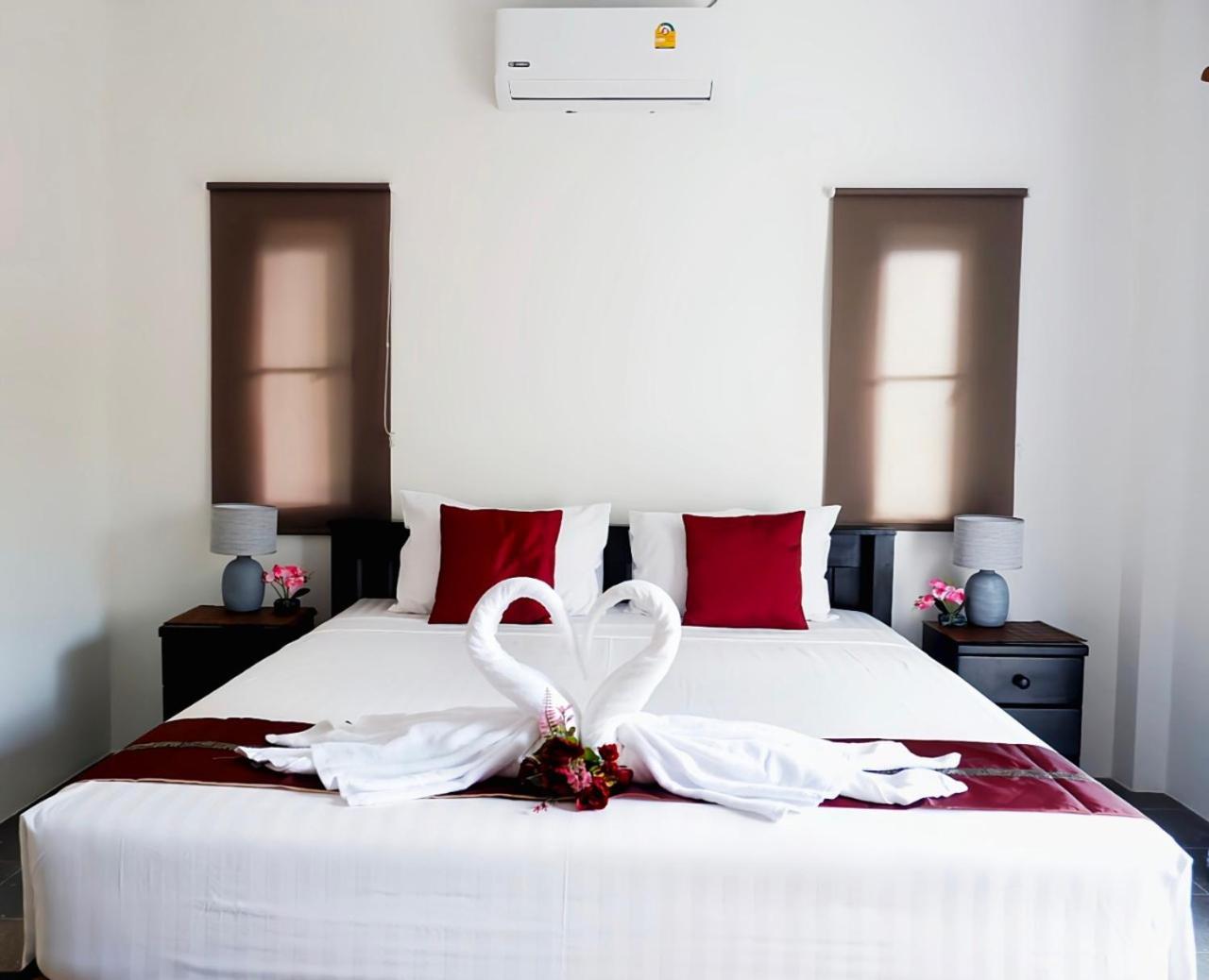 Kingsacre Hotel Nai Yang Ngoại thất bức ảnh